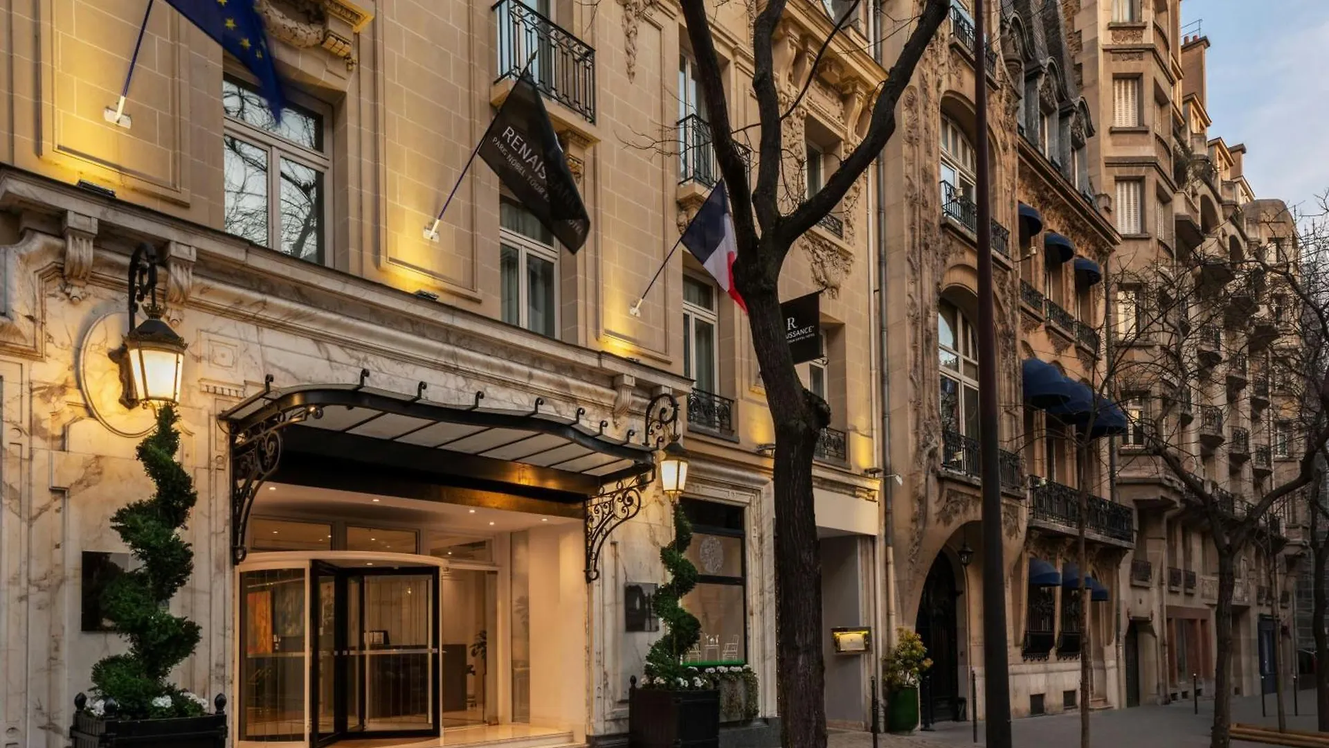 Renaissance Nobel Tour Eiffel 4* Paris